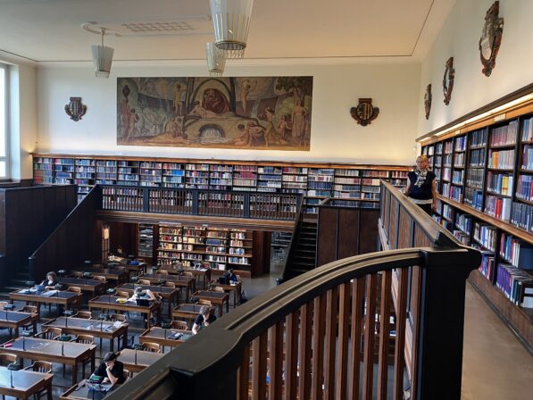 Head of the Reading Room of Humanities and Social Sciences of the National Library of Latvia Inga Vovčenko in the Humanities reading room of the German National library.